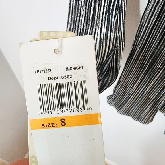 NWT Gianni Bini Bell Sleeve Silver Elastic Waist Adjustable Tie Romper SZ Small - Picture 8 of 10